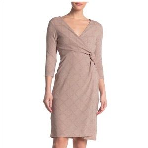 New MARINA  Surplice Neck Knot Shift Glitter Dress